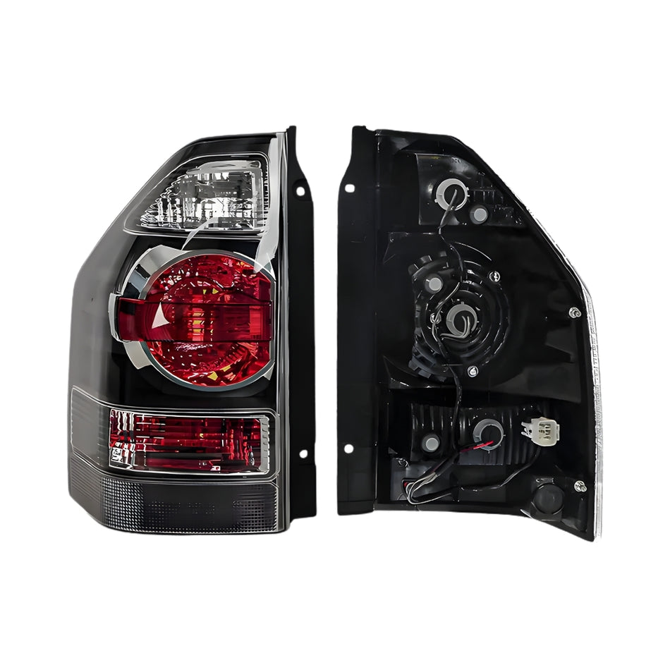 Mitsubishi Pajero NM / NP (2000 - 2006) Black Tail Lights